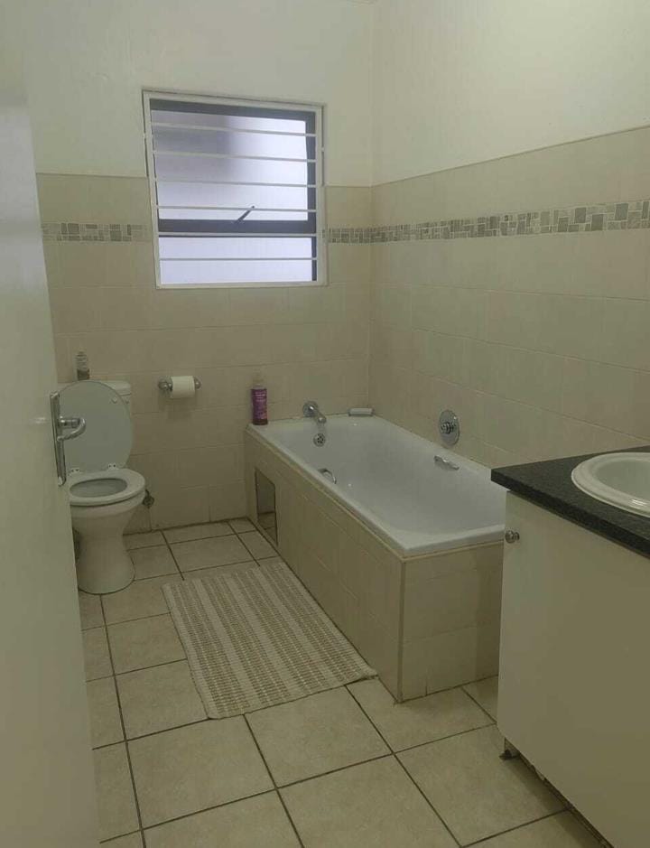 2 Bedroom Property for Sale in North Riding Gauteng