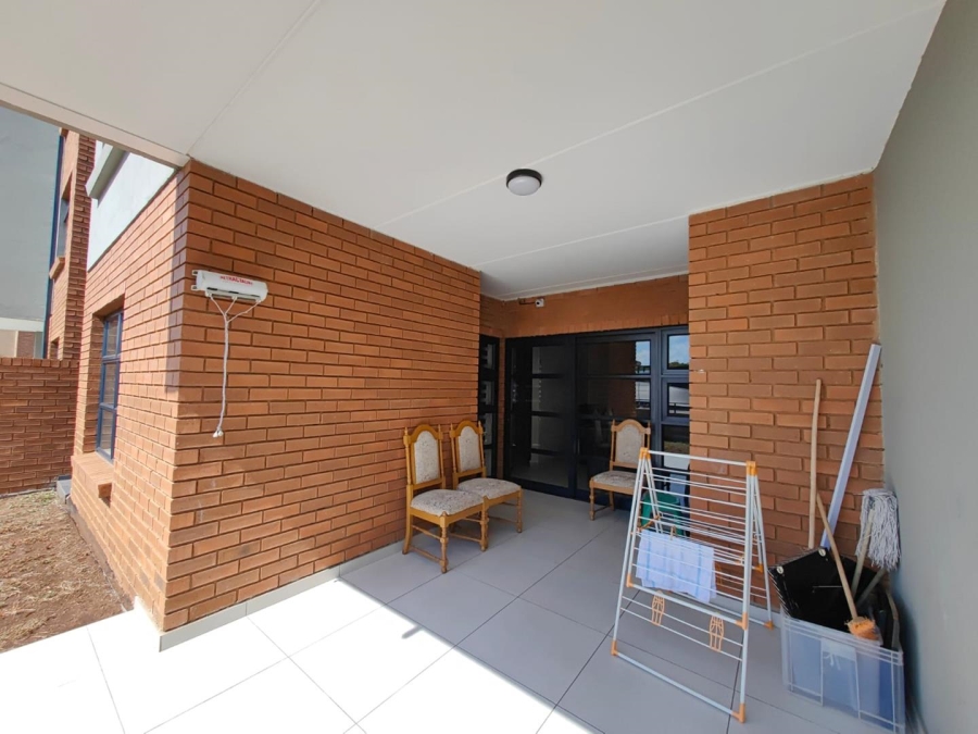 3 Bedroom Property for Sale in Bardene Gauteng