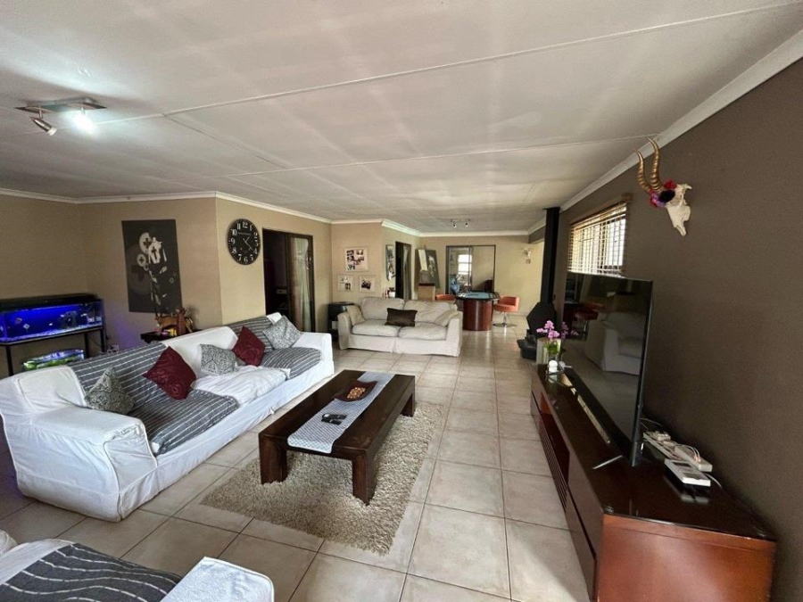 3 Bedroom Property for Sale in Brackenhurst Gauteng