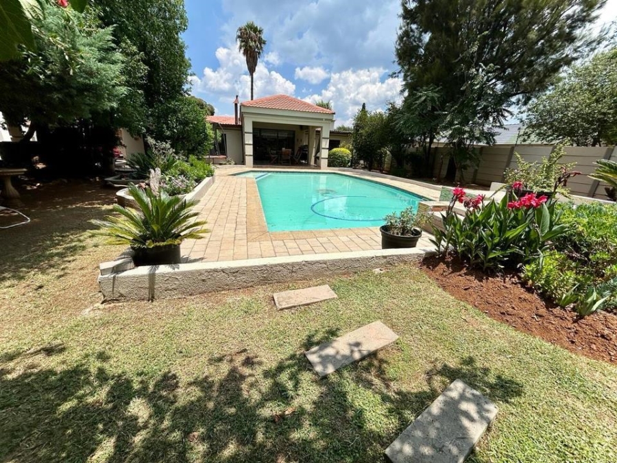 3 Bedroom Property for Sale in Brackenhurst Gauteng