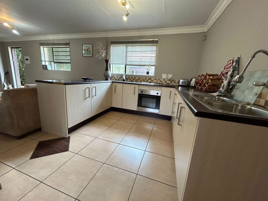 3 Bedroom Property for Sale in Brackenhurst Gauteng