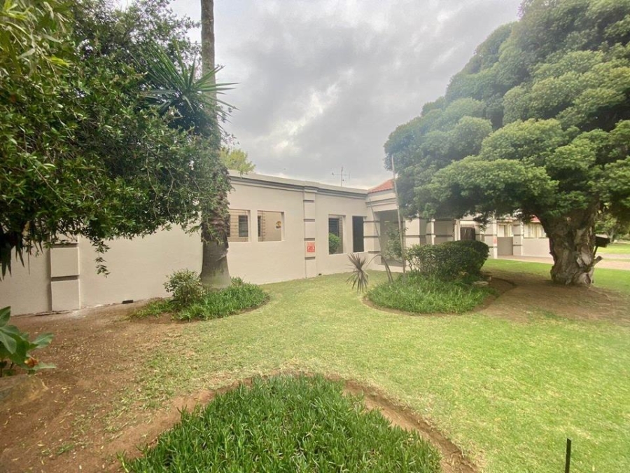 3 Bedroom Property for Sale in Brackenhurst Gauteng