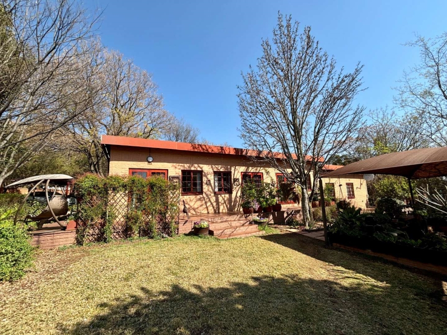 To Let 2 Bedroom Property for Rent in Chartwell Gauteng