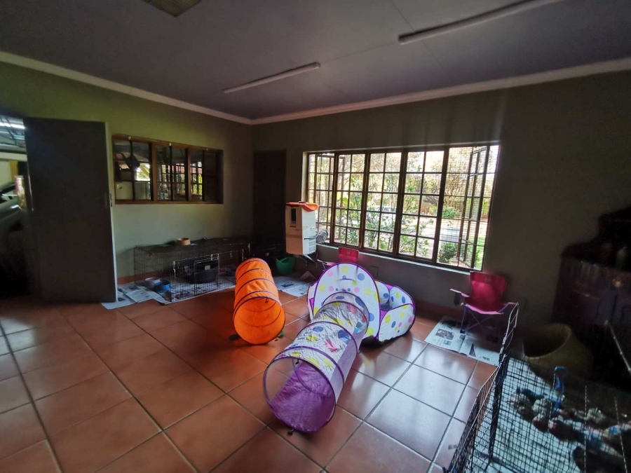 4 Bedroom Property for Sale in Kameeldrift East Gauteng