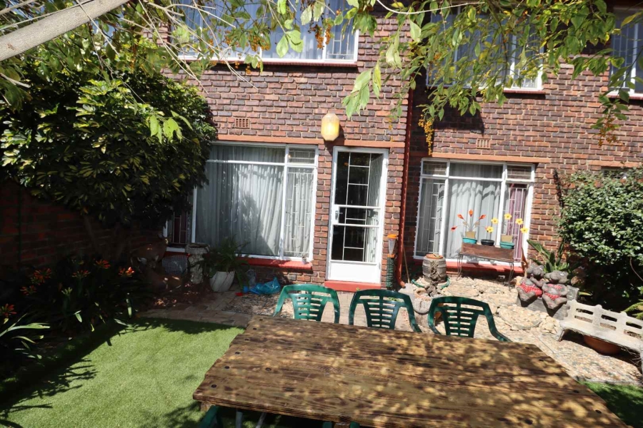 2 Bedroom Property for Sale in Birchleigh Gauteng