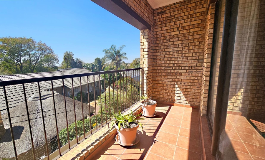 2 Bedroom Property for Sale in Weltevreden Park Gauteng