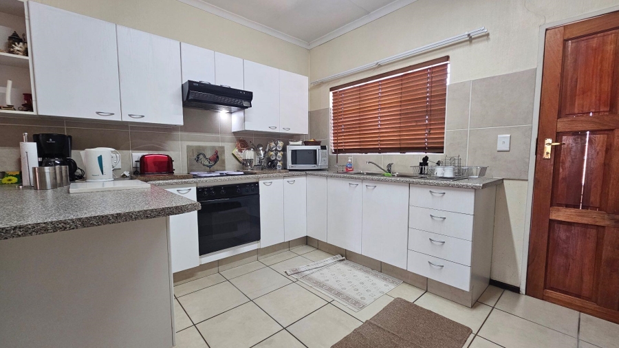 2 Bedroom Property for Sale in Weltevreden Park Gauteng