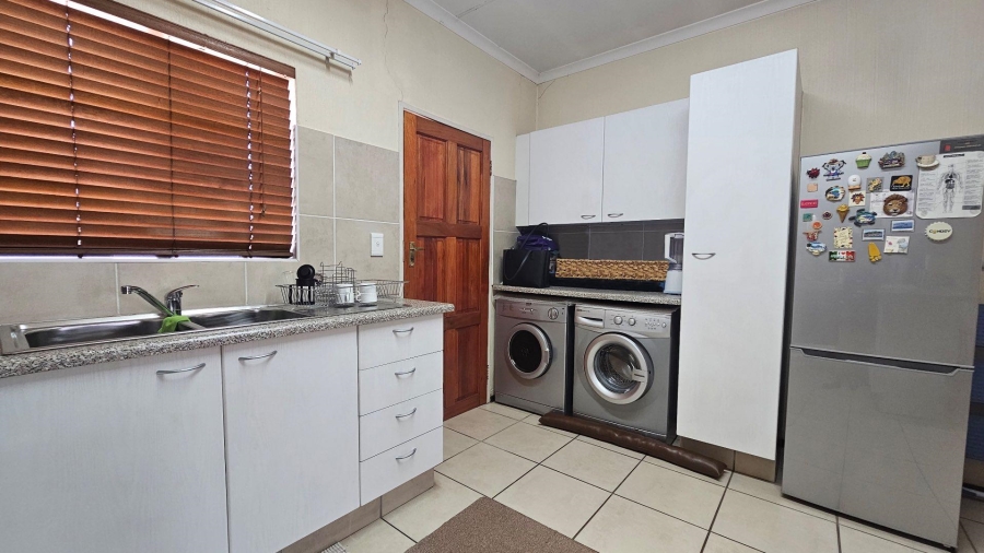 2 Bedroom Property for Sale in Weltevreden Park Gauteng