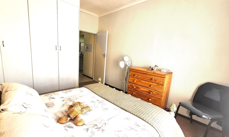 2 Bedroom Property for Sale in Weltevreden Park Gauteng