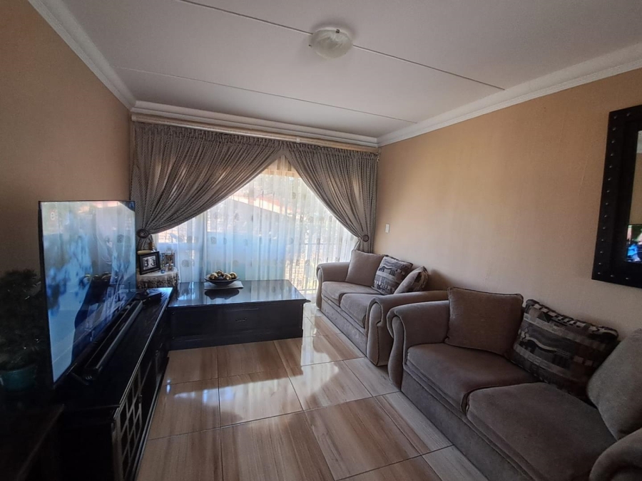 3 Bedroom Property for Sale in Tulisa Park Gauteng