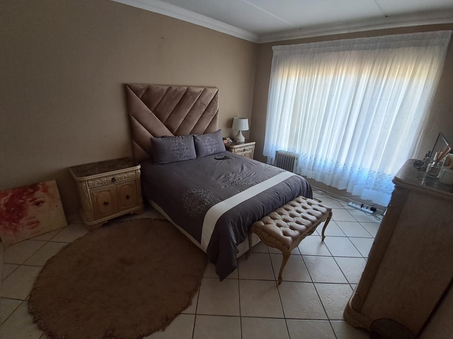 3 Bedroom Property for Sale in Tulisa Park Gauteng