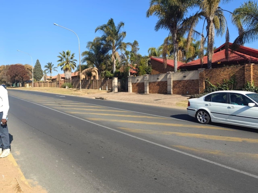 0 Bedroom Property for Sale in Van Riebeeck Park Gauteng