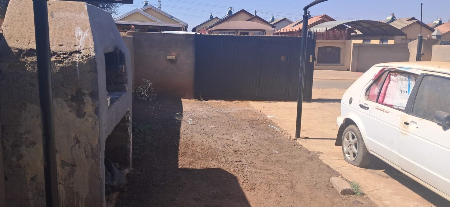 To Let 3 Bedroom Property for Rent in Soshanguve East Gauteng