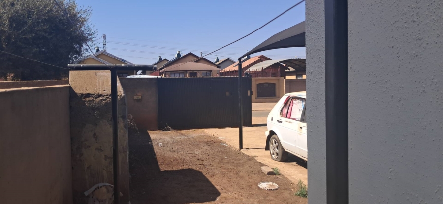 To Let 3 Bedroom Property for Rent in Soshanguve East Gauteng