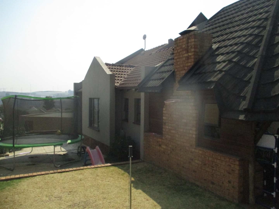 3 Bedroom Property for Sale in Elandshaven Gauteng