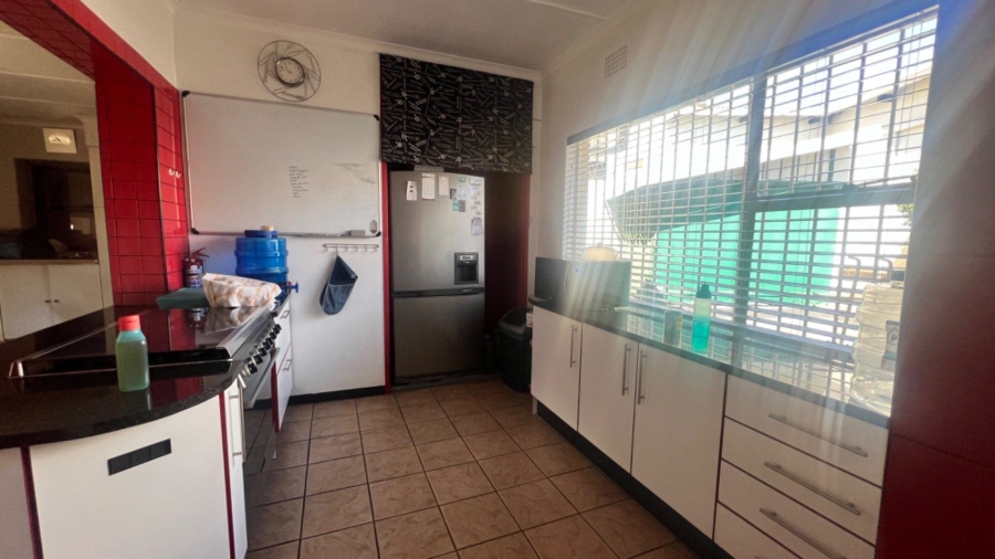 3 Bedroom Property for Sale in Mondeor Gauteng