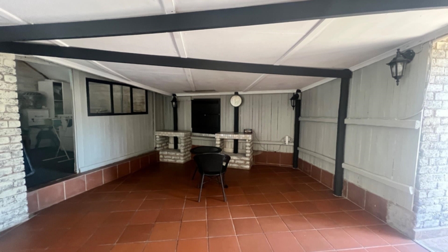 3 Bedroom Property for Sale in Mondeor Gauteng