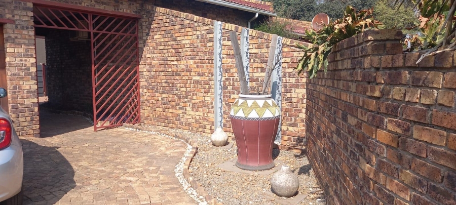 3 Bedroom Property for Sale in Randhart Gauteng