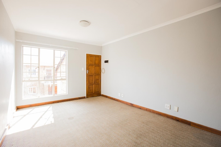 1 Bedroom Property for Sale in Newmark Estate Gauteng