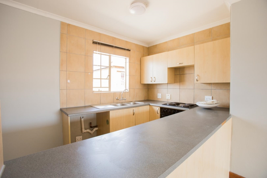 1 Bedroom Property for Sale in Newmark Estate Gauteng