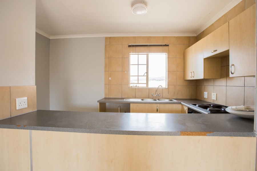 1 Bedroom Property for Sale in Newmark Estate Gauteng