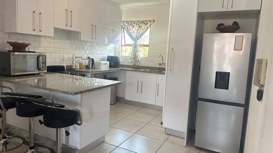 2 Bedroom Property for Sale in Sundowner Gauteng