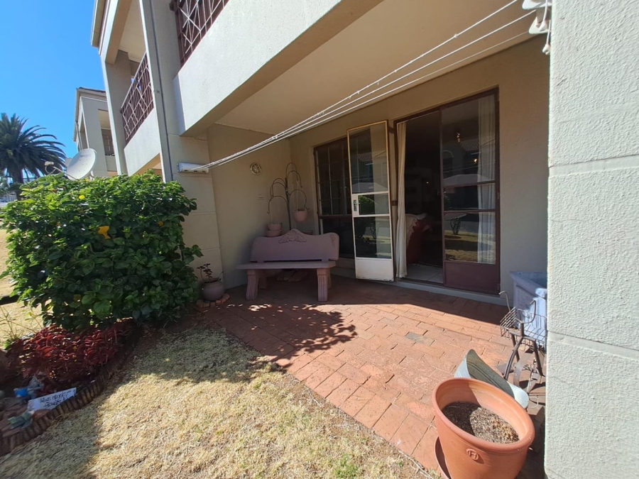 2 Bedroom Property for Sale in Oakdene Gauteng