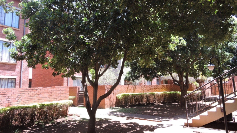 2 Bedroom Property for Sale in Eco Park Gauteng