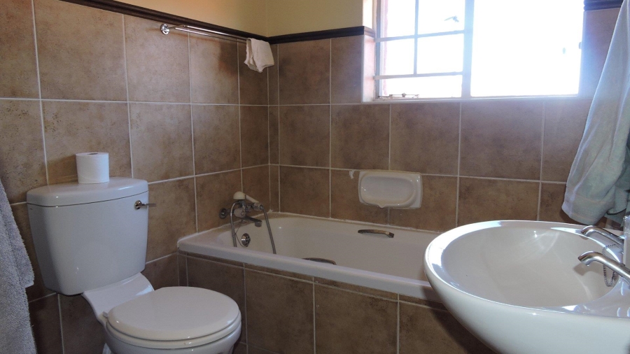 2 Bedroom Property for Sale in Eco Park Gauteng