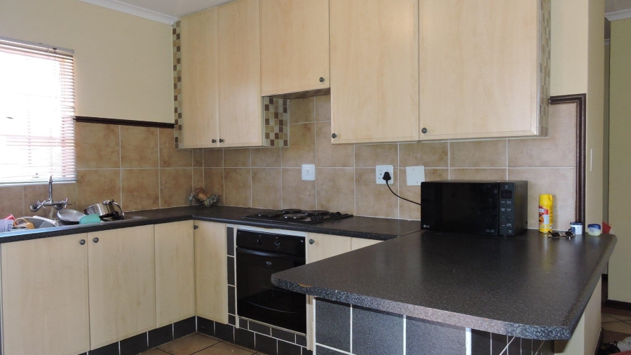 2 Bedroom Property for Sale in Eco Park Gauteng