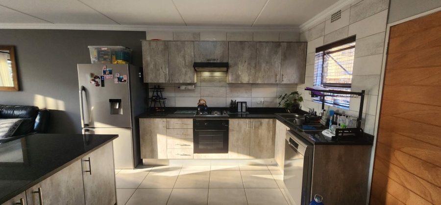 3 Bedroom Property for Sale in Brentwood Park Gauteng