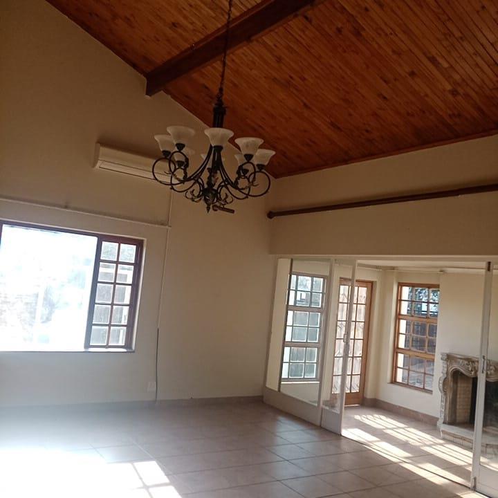 4 Bedroom Property for Sale in Waverley Gauteng