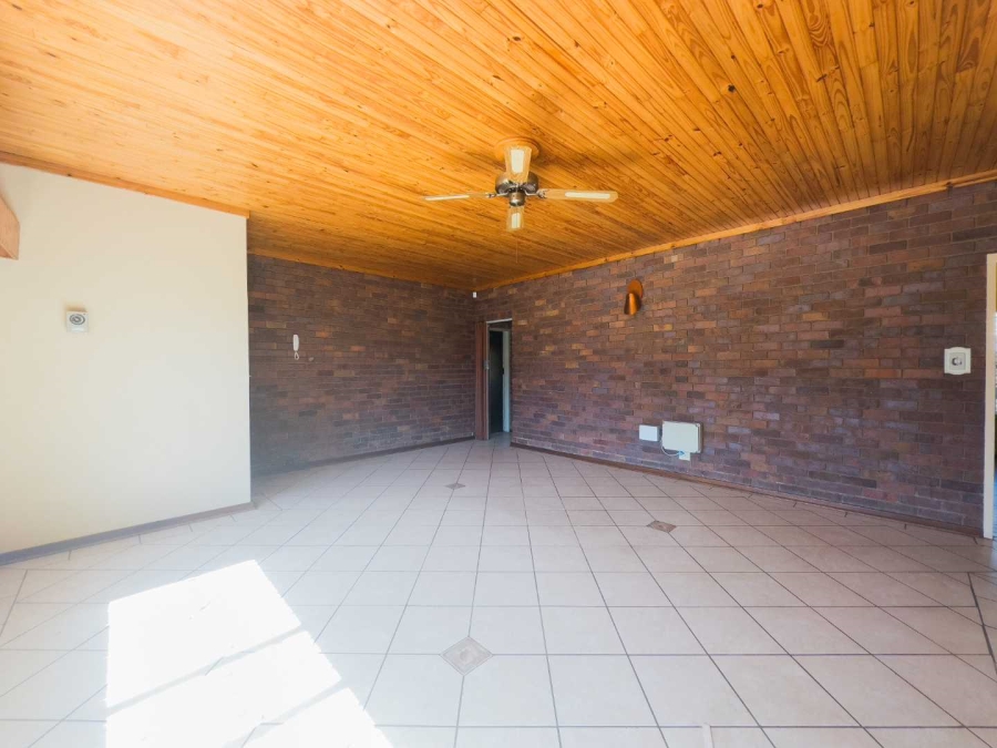 3 Bedroom Property for Sale in Monument Park Ext 8 Gauteng