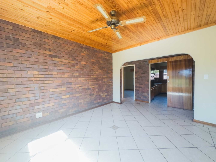 3 Bedroom Property for Sale in Monument Park Ext 8 Gauteng