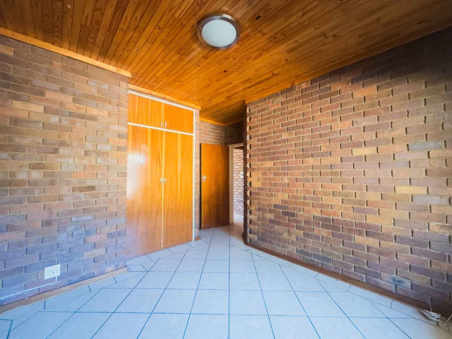 3 Bedroom Property for Sale in Monument Park Ext 8 Gauteng