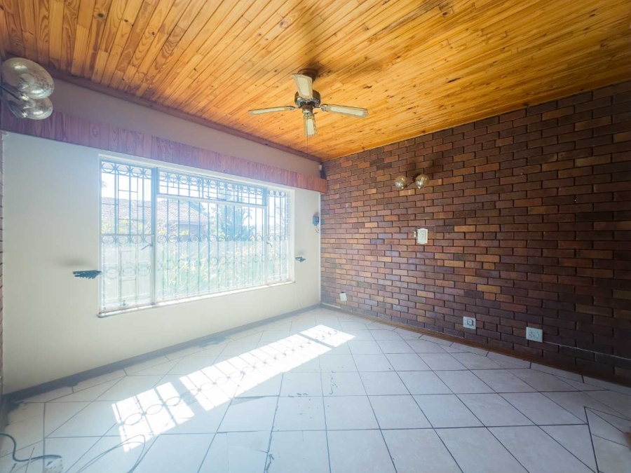 3 Bedroom Property for Sale in Monument Park Ext 8 Gauteng