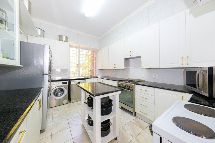 2 Bedroom Property for Sale in Killarney Gauteng