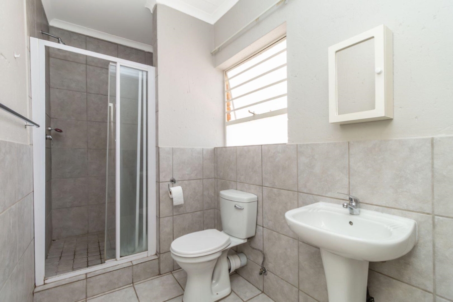 3 Bedroom Property for Sale in Wilgeheuwel Gauteng