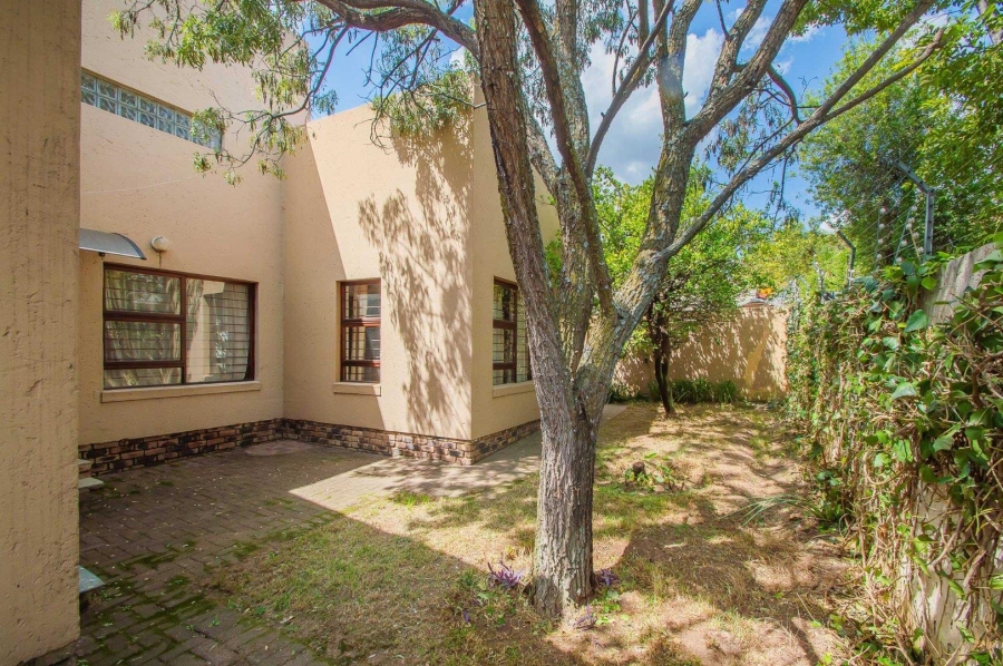 2 Bedroom Property for Sale in Noordhang Gauteng