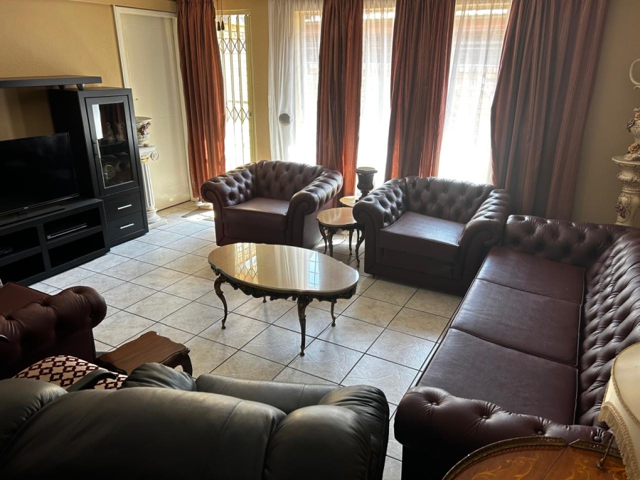 3 Bedroom Property for Sale in New Redruth Gauteng