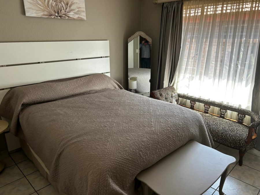 3 Bedroom Property for Sale in New Redruth Gauteng