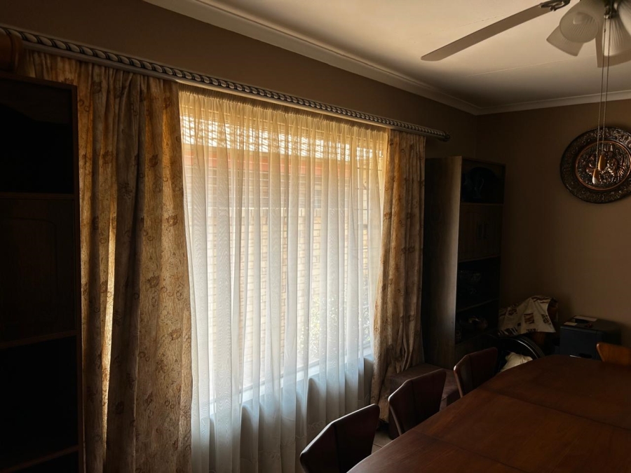 3 Bedroom Property for Sale in New Redruth Gauteng