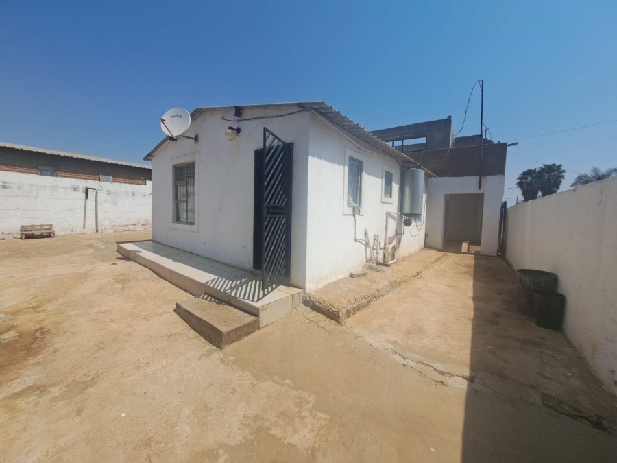 7 Bedroom Property for Sale in Mamelodi East Gauteng