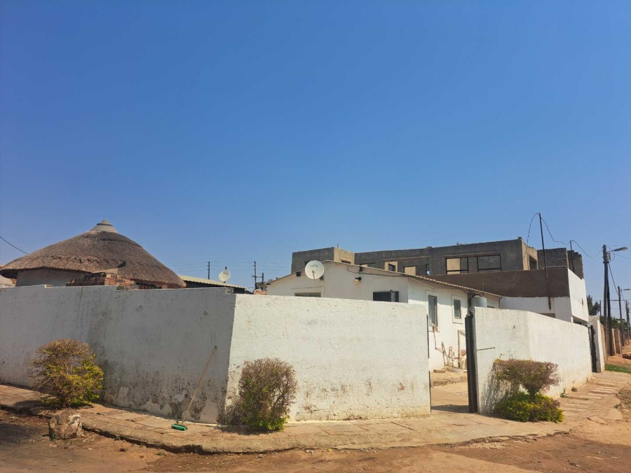 7 Bedroom Property for Sale in Mamelodi East Gauteng