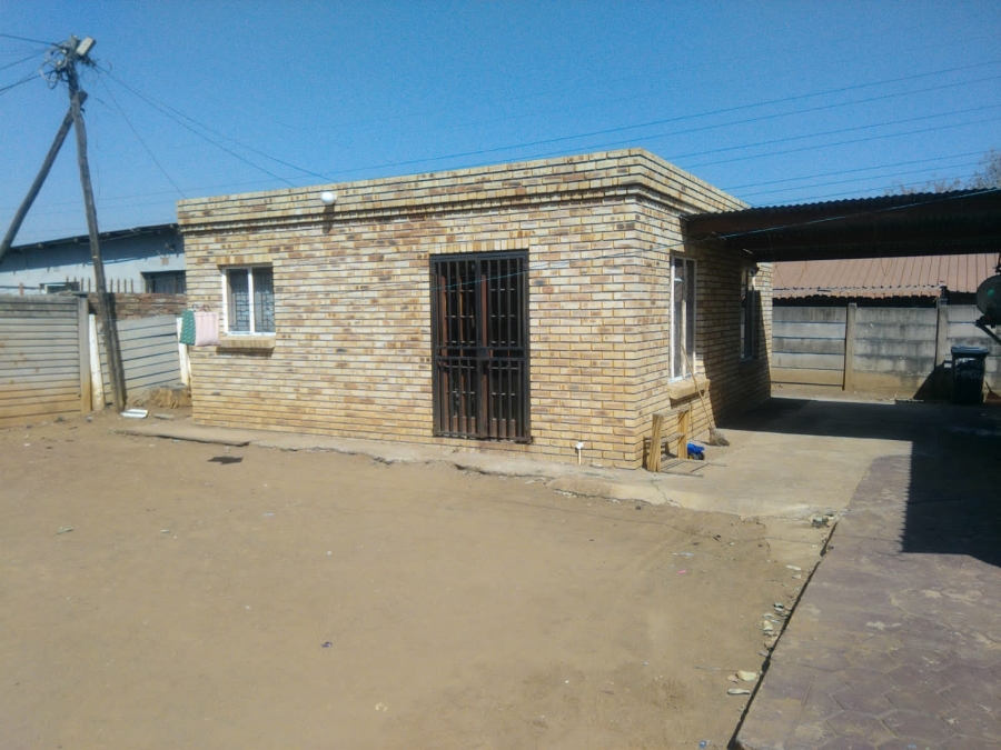 4 Bedroom Property for Sale in Eersterust Gauteng