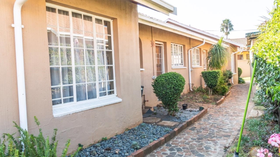 1 Bedroom Property for Sale in Norkem Park Gauteng