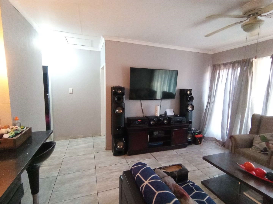 1 Bedroom Property for Sale in Norkem Park Gauteng