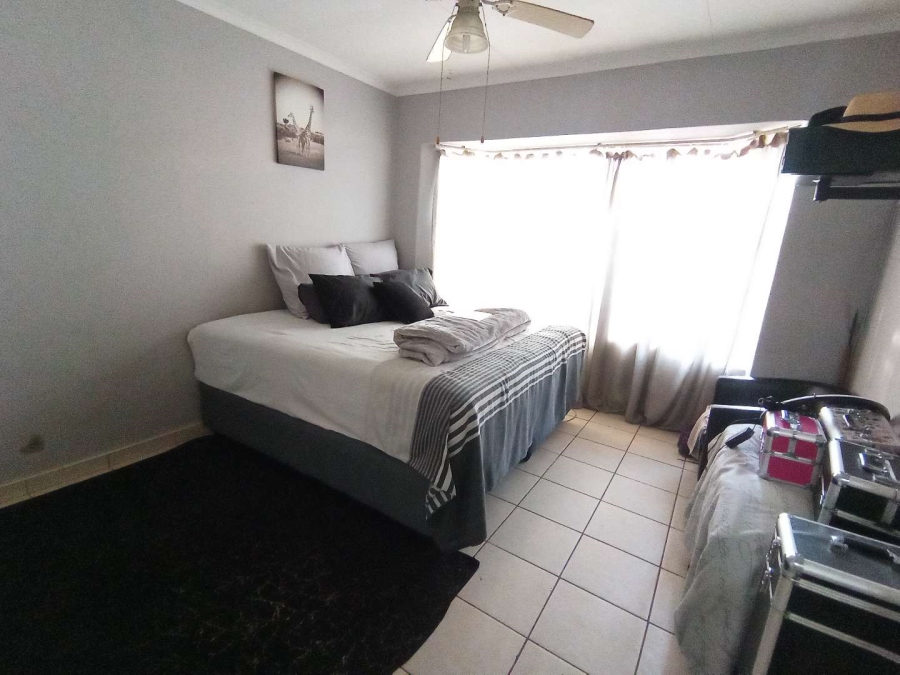 1 Bedroom Property for Sale in Norkem Park Gauteng