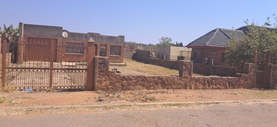 2 Bedroom Property for Sale in Soshanguve JJ Gauteng