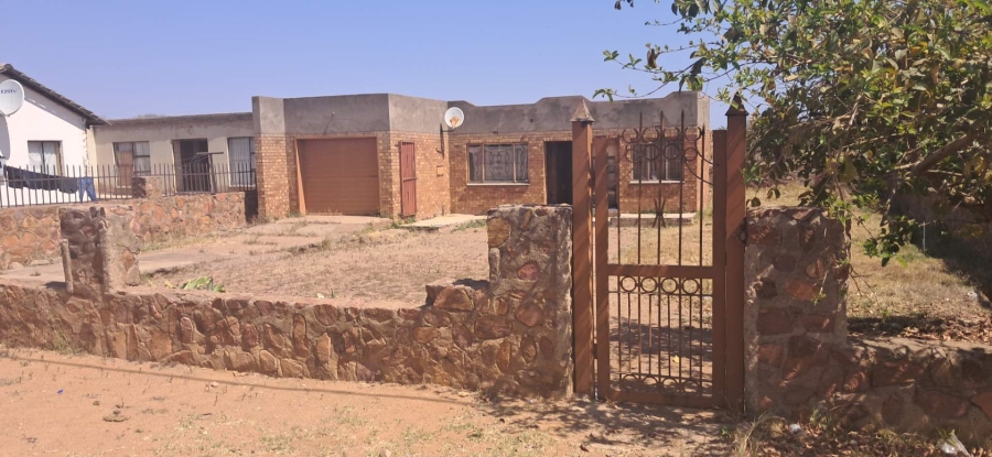 2 Bedroom Property for Sale in Soshanguve JJ Gauteng